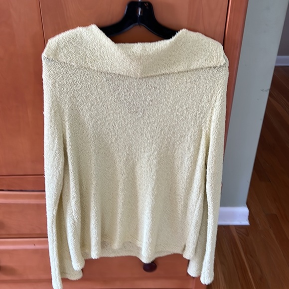 Cypress Grove yellow sweater women’s size L - Picture 4 of 4